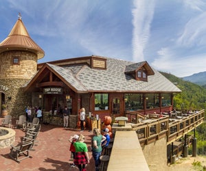 Enjoy rides and attractions at the Anakeesta mountaintop theme park. Photo courtesy of Anakeesta