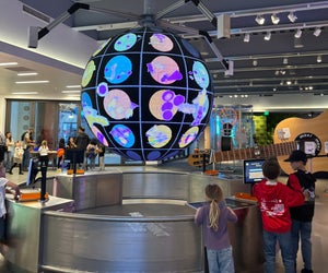 The Sheldon Family Handprint Globe at MOXI. Photo by Kylie Williams